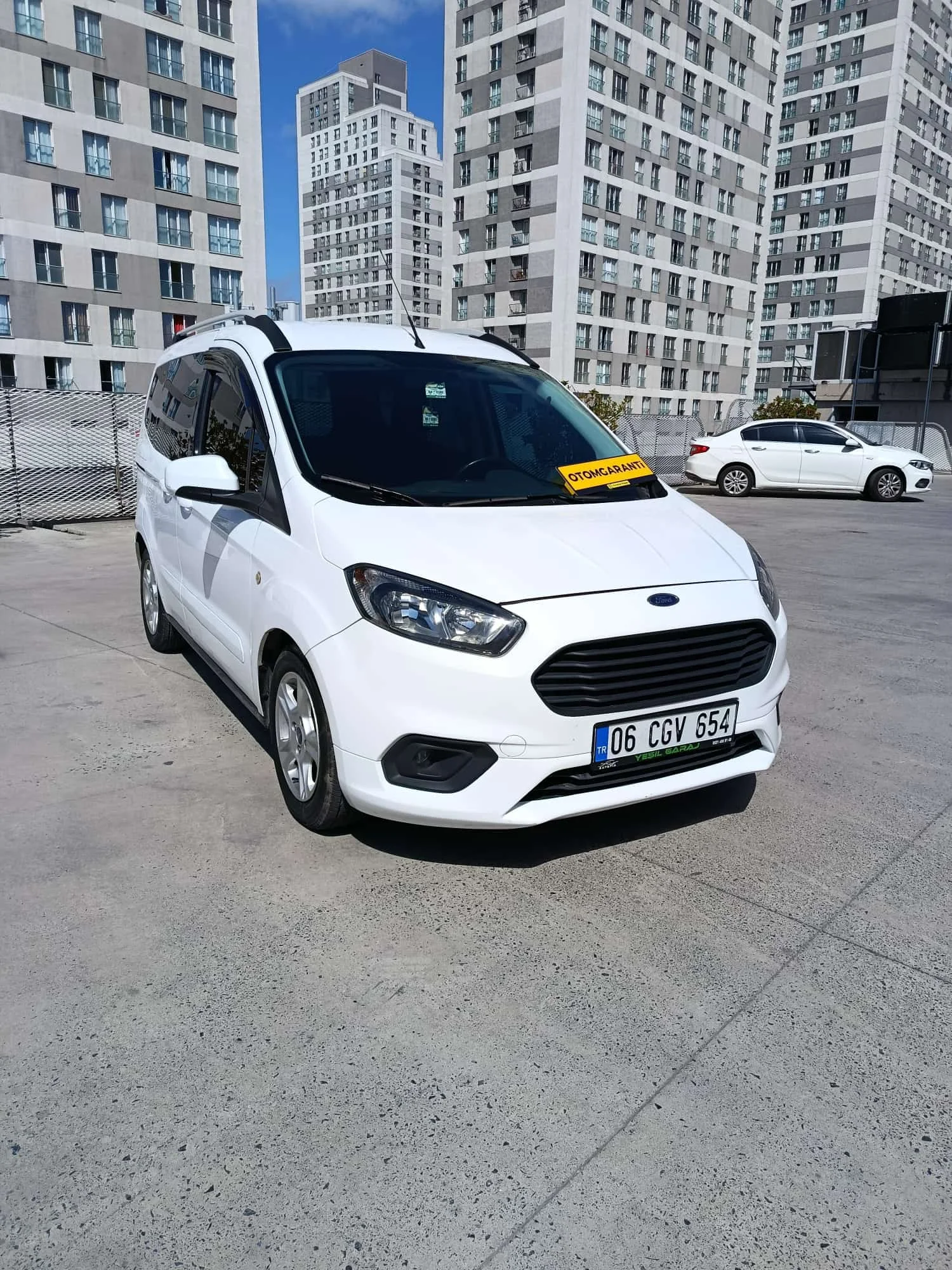 FORD COURİER 300 BİN TL PEŞİNAT İLE 36 AY TAKSİT İMKANI
