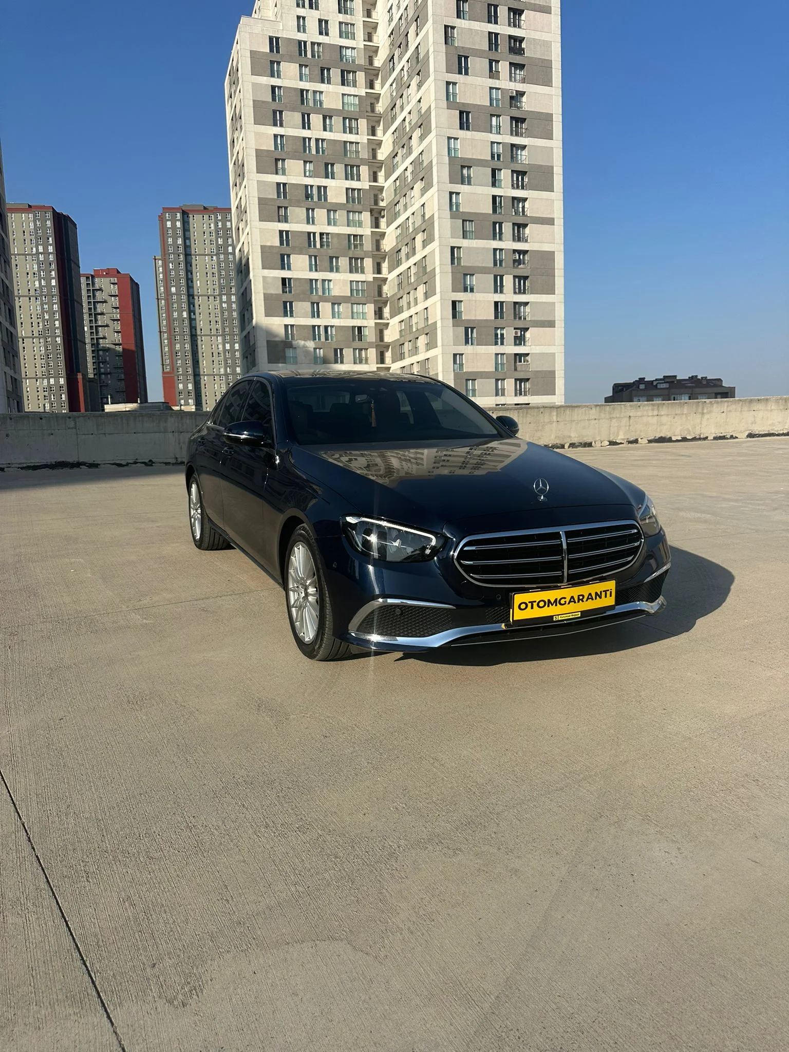 MERCEDES MODEL E 200D 55 BİNDE HATASIZ BOYASIZ