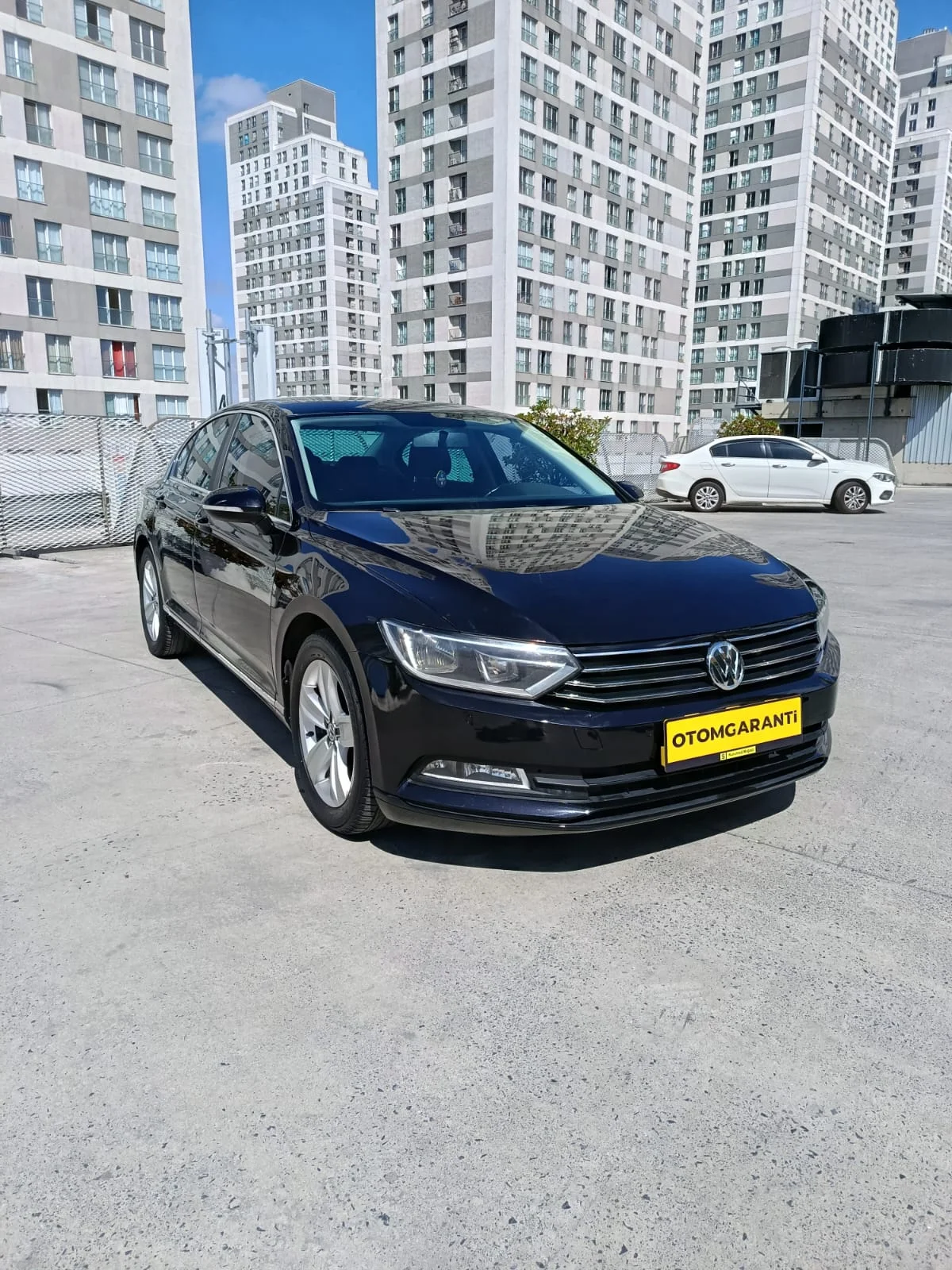 VOLKSWAGEN PASSAT 700 BİN TL PEŞİNAT İLE 36 AY TAKSİT İMKANI