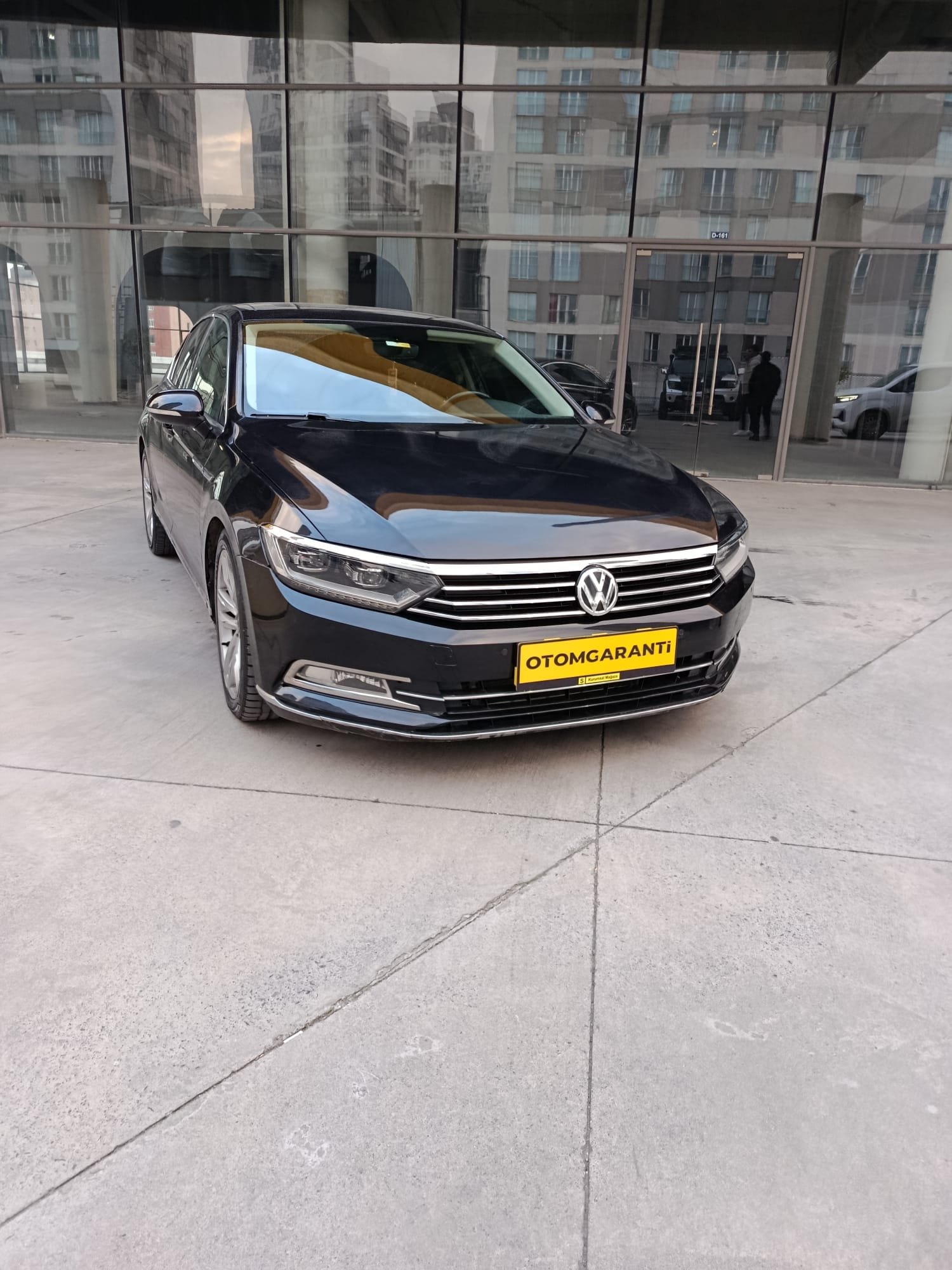 VOLKSWAGEN PASSAT 400 BİN TL PEŞİNAT İLE 36 AY TAKSİT İMKANI