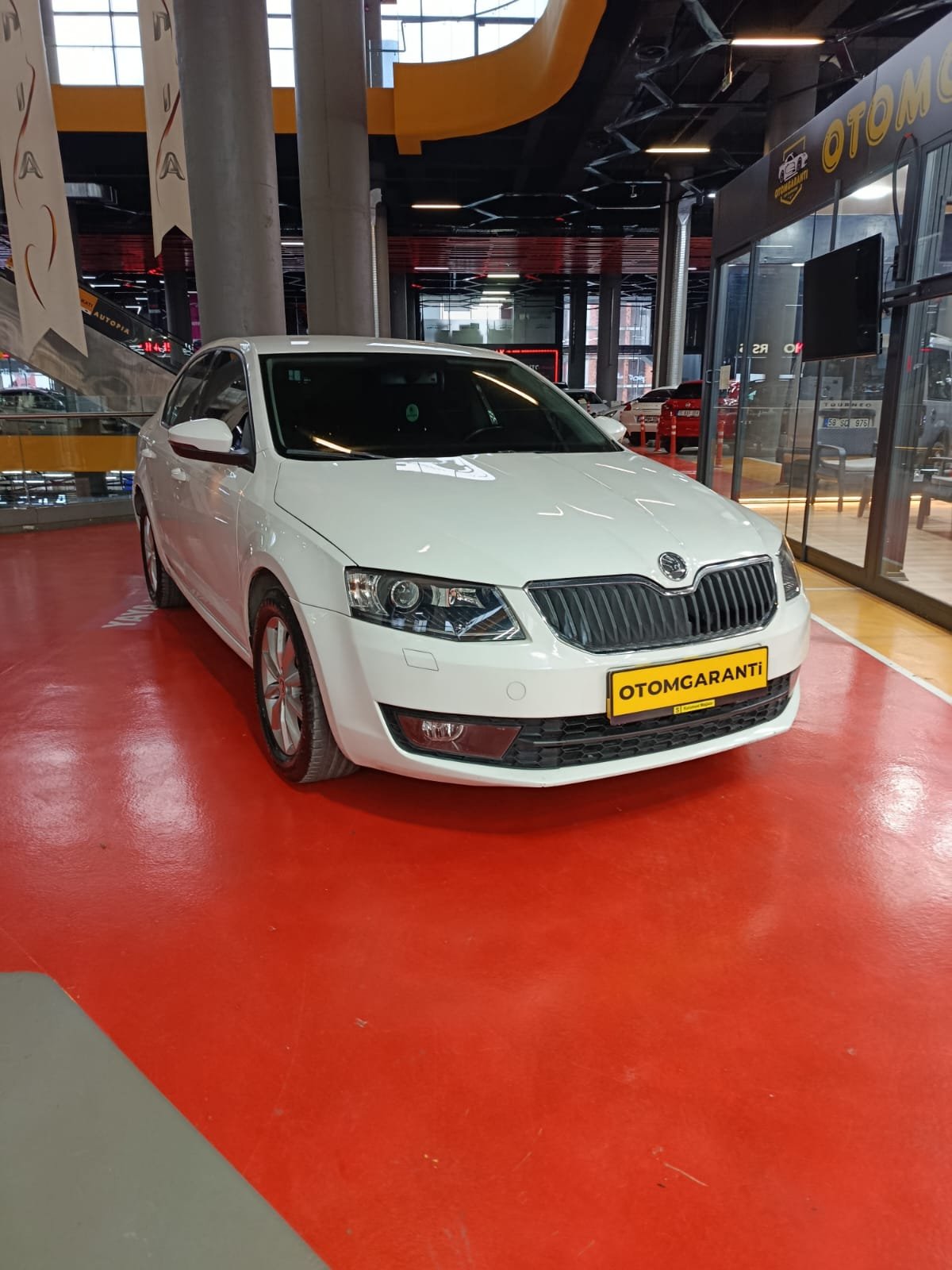 SKODA OCTAVİA 300 BİN TL PEŞİNAT İLE 36 AY TAKSİT İMKANI