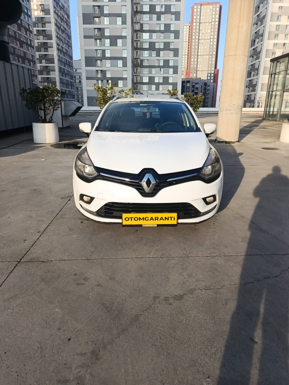 RENAULT CLİO 200 BİN TL PEŞİNAT İLE 36 AY TAKSİT İMKANI
